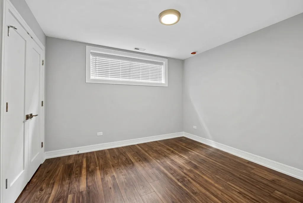 3231 South Shields Avenue Chicago IL 60616