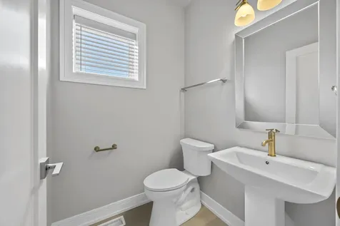 3231 South Shields Avenue Chicago IL 60616