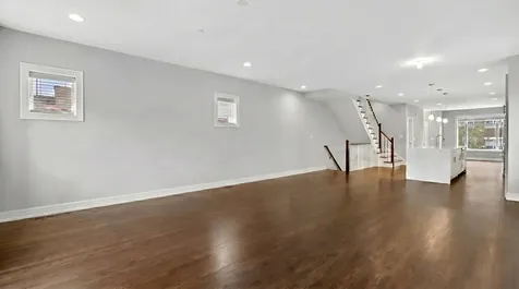 3231 South Shields Avenue Chicago IL 60616