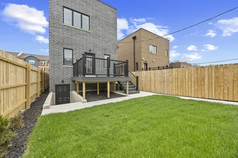 3231 South Shields Avenue Chicago IL 60616