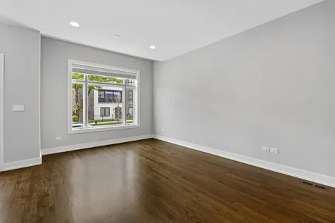 3231 South Shields Avenue Chicago IL 60616