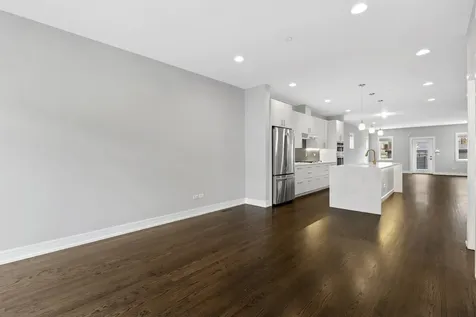 3231 South Shields Avenue Chicago IL 60616