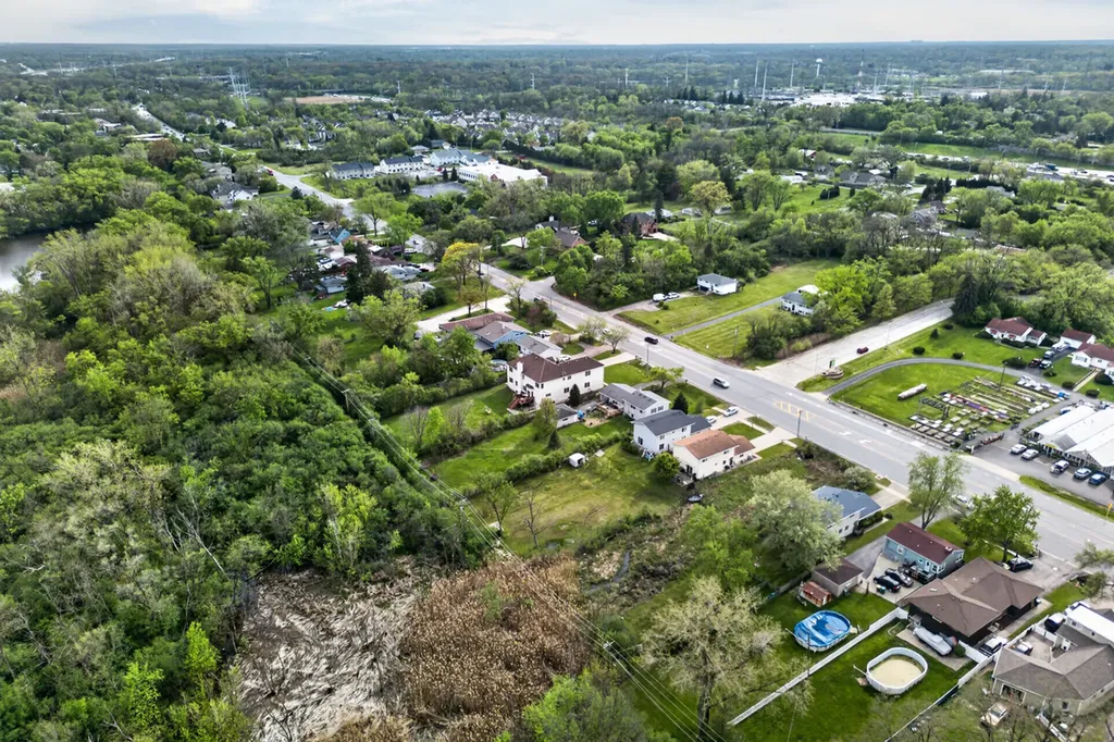 635 North Columbine Avenue Lombard IL 60148