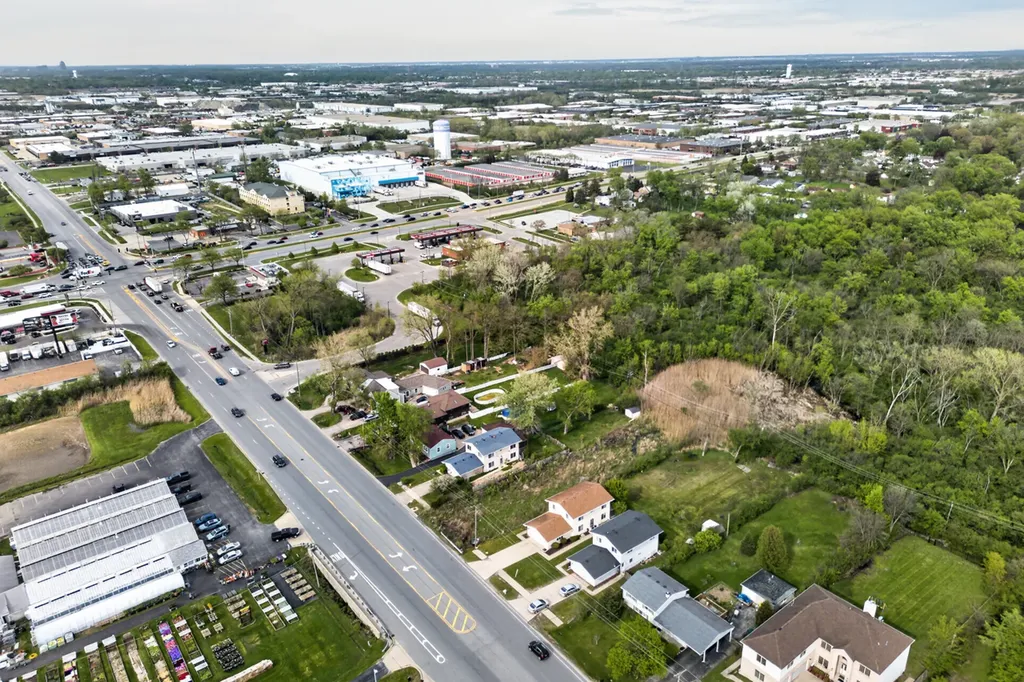 635 North Columbine Avenue Lombard IL 60148