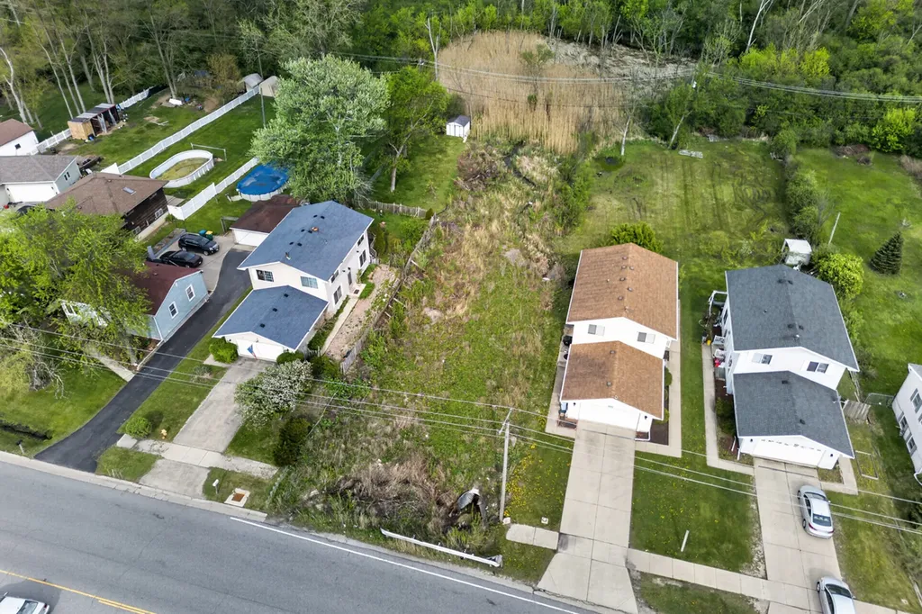 635 North Columbine Avenue Lombard IL 60148