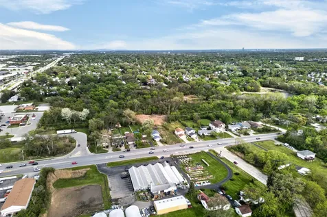 635 North Columbine Avenue Lombard IL 60148
