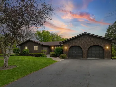 4269 Harper Avenue Gurnee IL 60031