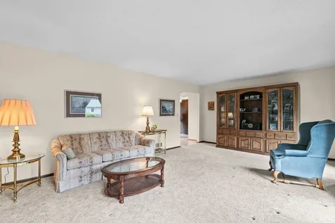 4269 Harper Avenue Gurnee IL 60031