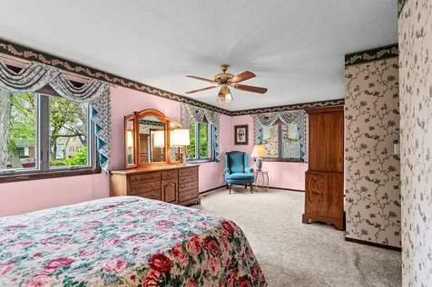 4269 Harper Avenue Gurnee IL 60031