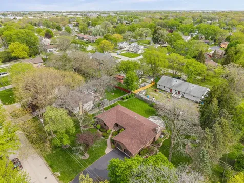 4269 Harper Avenue Gurnee IL 60031