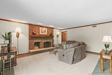 4269 Harper Avenue Gurnee IL 60031