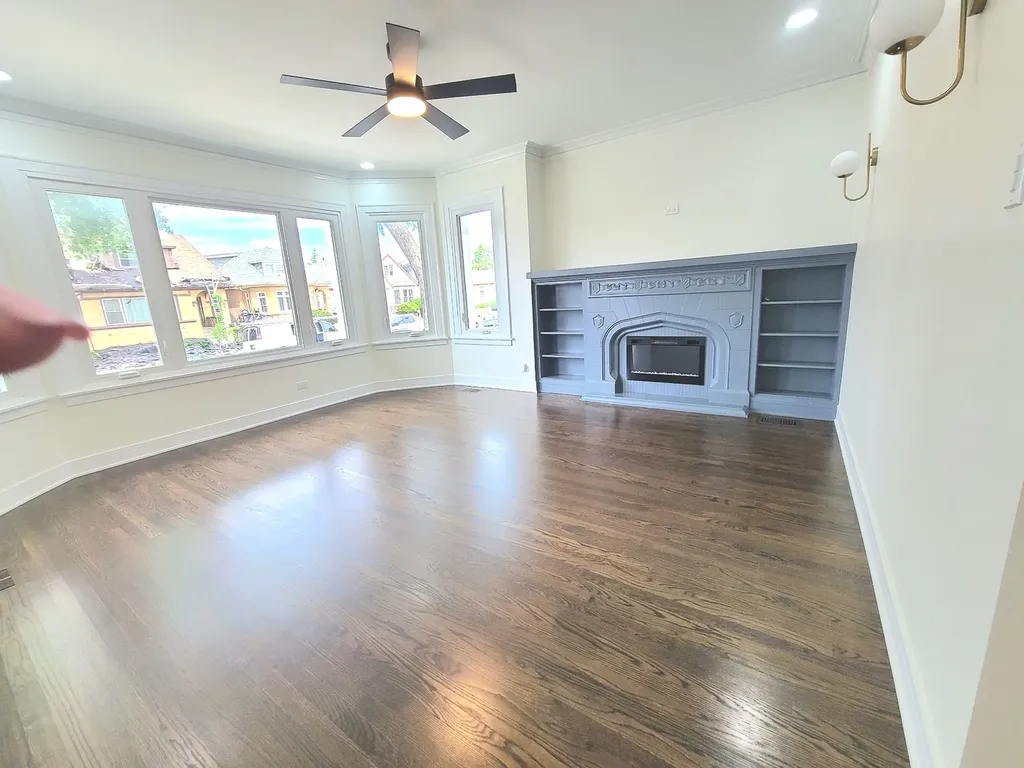 8623 South Wood Avenue Chicago IL 60620