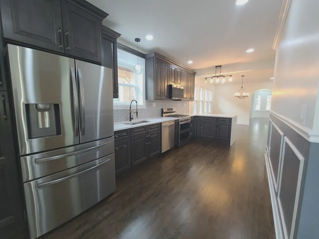 8623 South Wood Avenue Chicago IL 60620