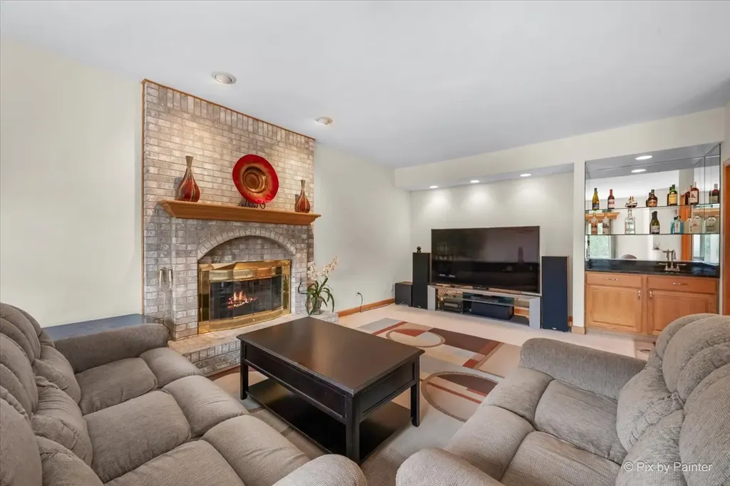 958 West Stonehedge Drive Addison IL 60101
