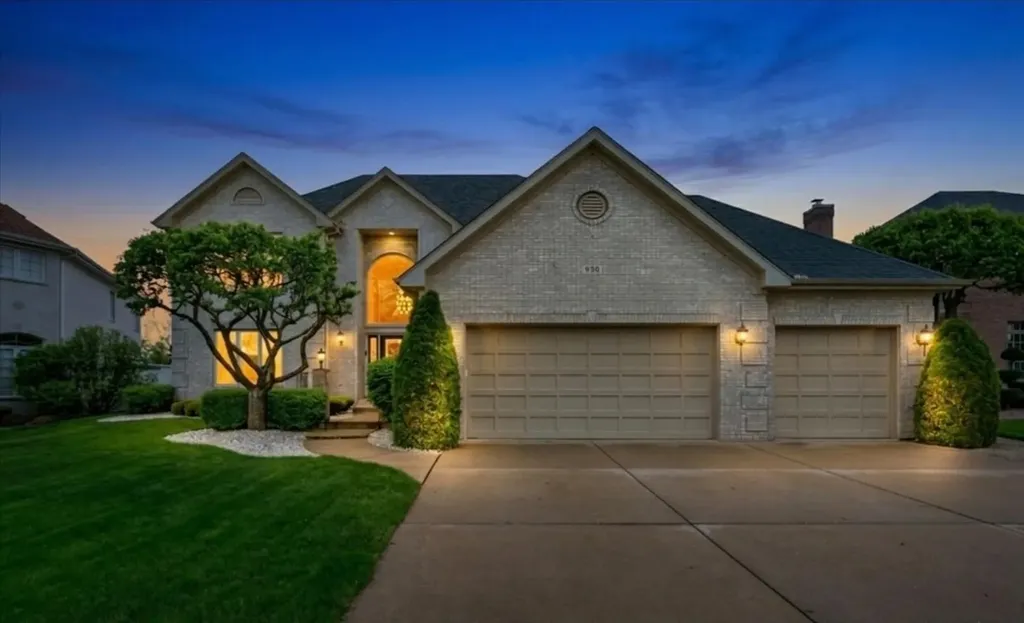 958 West Stonehedge Drive Addison IL 60101