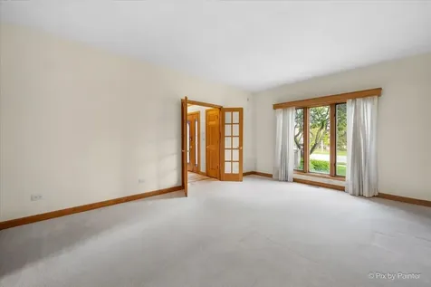 958 West Stonehedge Drive Addison IL 60101