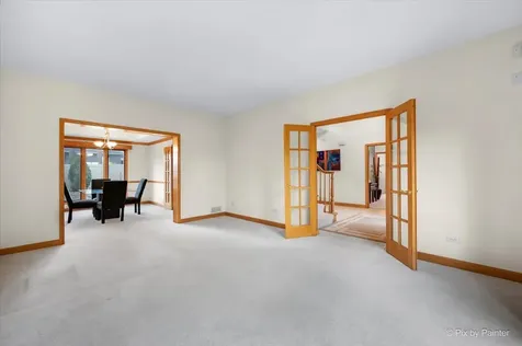958 West Stonehedge Drive Addison IL 60101