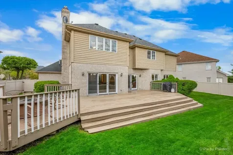 958 West Stonehedge Drive Addison IL 60101