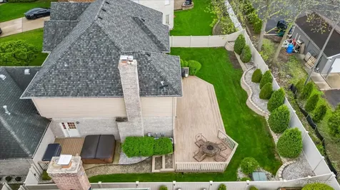 958 West Stonehedge Drive Addison IL 60101