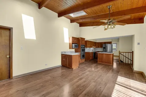 2042 West Spring Ridge Drive Arlington Heights IL 60004