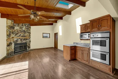 2042 West Spring Ridge Drive Arlington Heights IL 60004