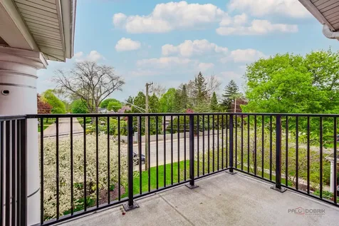 809 East Miner Street Arlington Heights IL 60004