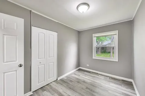 2414 Circle Drive Hazel Crest IL 60429