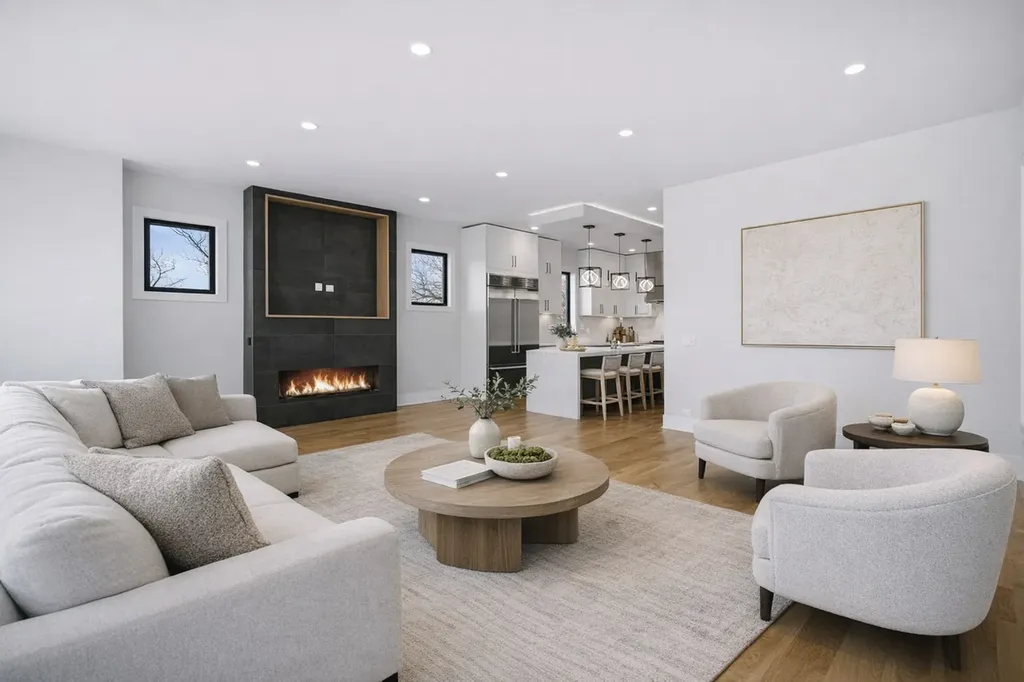 2457 West Byron Street Chicago IL 60618