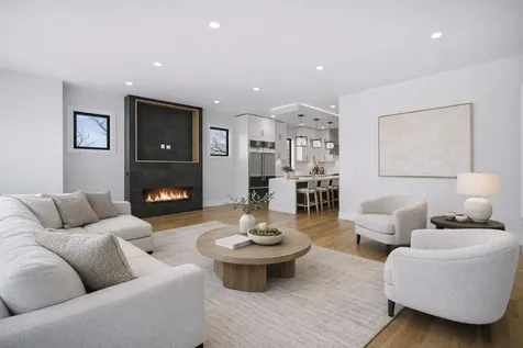2457 West Byron Street Chicago IL 60618