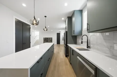 2457 West Byron Street Chicago IL 60618