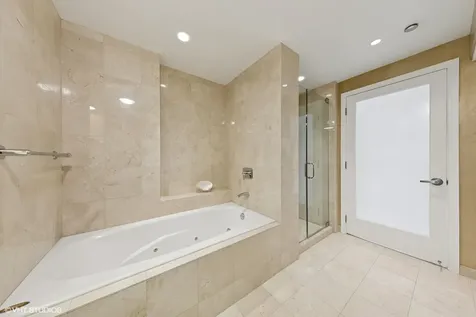 130 North Garland Court Chicago IL 60602