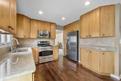 701 Thompson Boulevard Buffalo Grove IL 60089