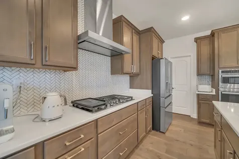 23 Commons Circle Hawthorn Woods IL 60047