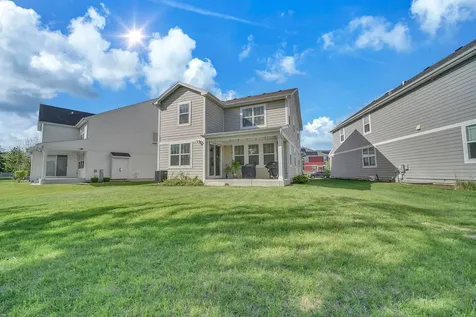 23 Commons Circle Hawthorn Woods IL 60047