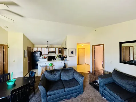 531 Leah Lane Woodstock IL 60098
