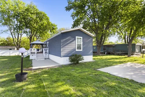 7 Pulaski Street Mahomet IL 61853