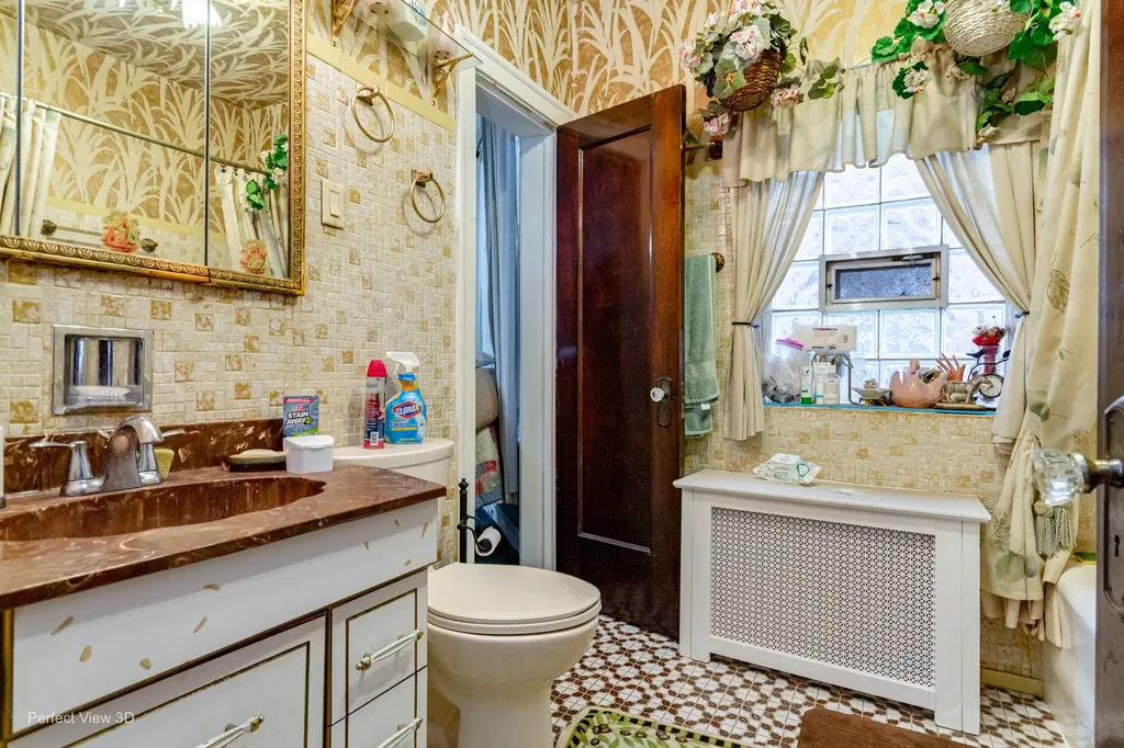 7829 South Cornell Avenue Chicago IL 60649