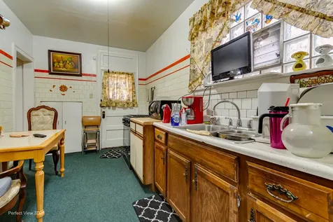 7829 South Cornell Avenue Chicago IL 60649