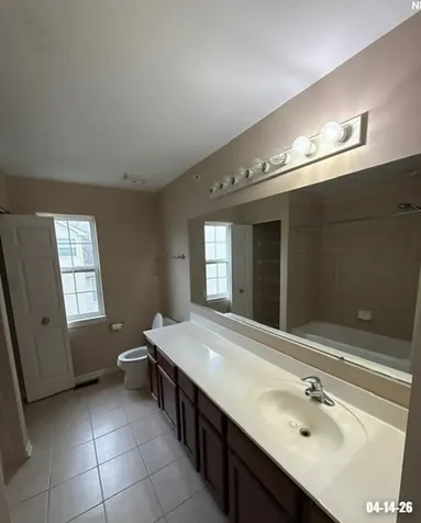 5650 Brentwood Drive Hoffman Estates IL 60192