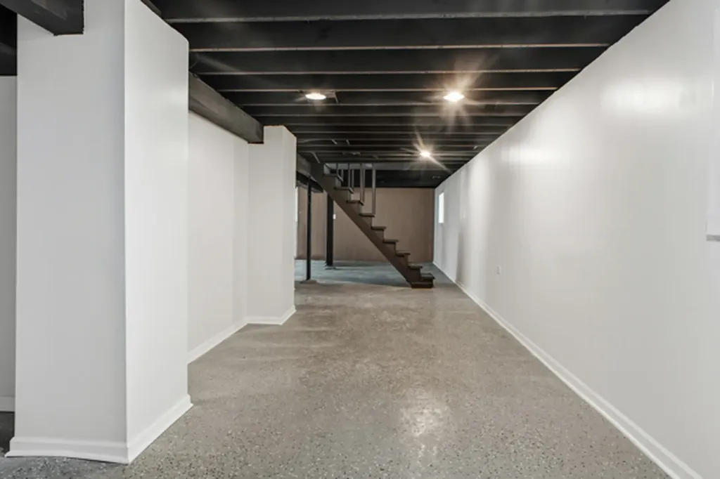 7948 South Colfax Avenue Chicago IL 60649