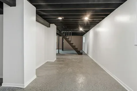 7948 South Colfax Avenue Chicago IL 60649