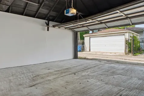 7948 South Colfax Avenue Chicago IL 60649