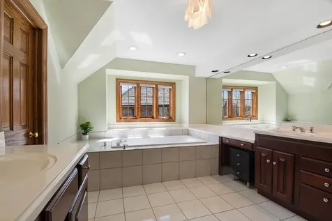 1280 Fiore Drive Lake Forest IL 60045