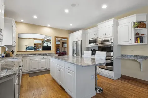 1280 Fiore Drive Lake Forest IL 60045