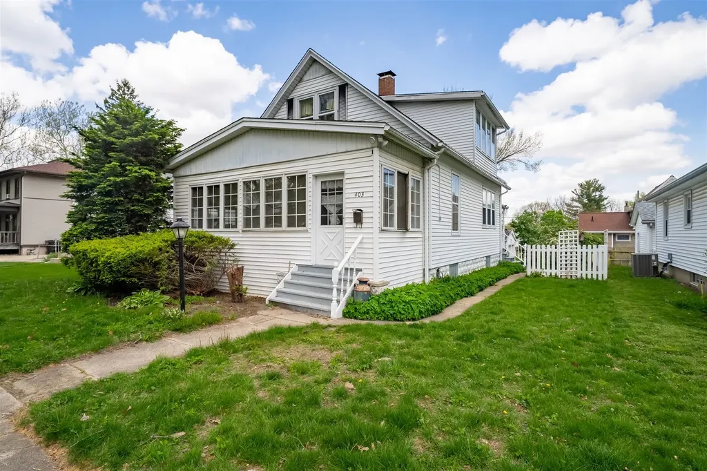 403 West Kelsey Street Bloomington IL 61701