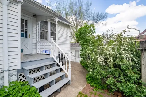 403 West Kelsey Street Bloomington IL 61701