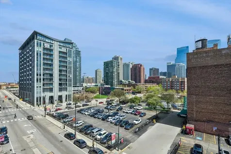 210 North Halsted Street Chicago IL 60661