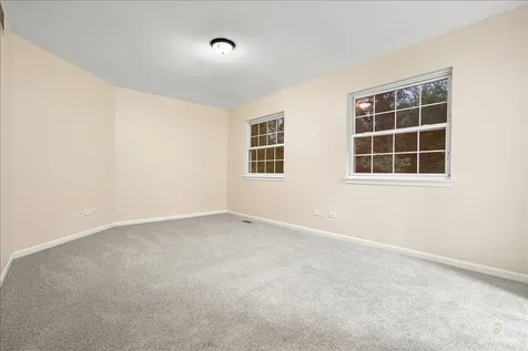 7 Eagle Court Streamwood IL 60107
