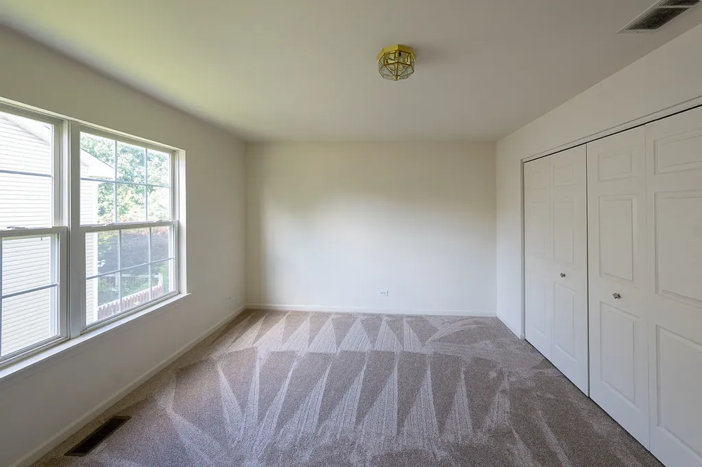 2803 Bluewater Circle Naperville IL 60564