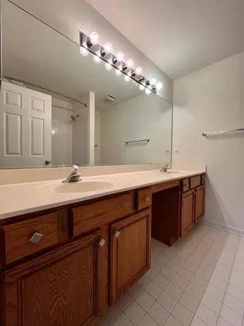 2803 Bluewater Circle Naperville IL 60564